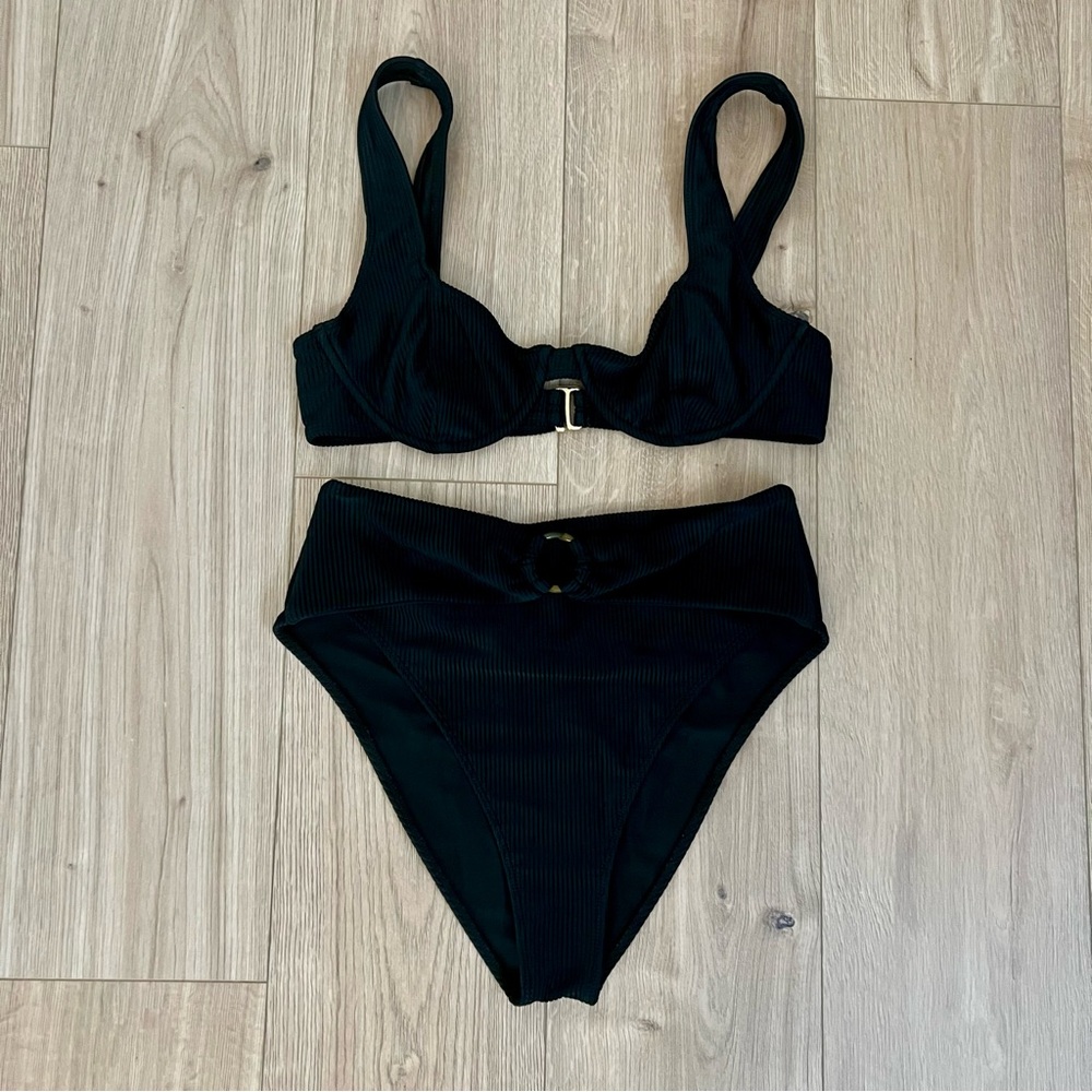House of Harlow 1960 x REVOLVE Boston Top + Bottom - Picture 2 of 3